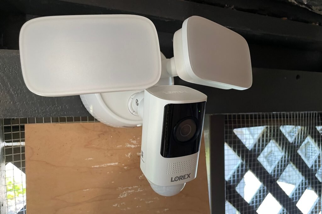 Lorex Floodlight Camera Reviews